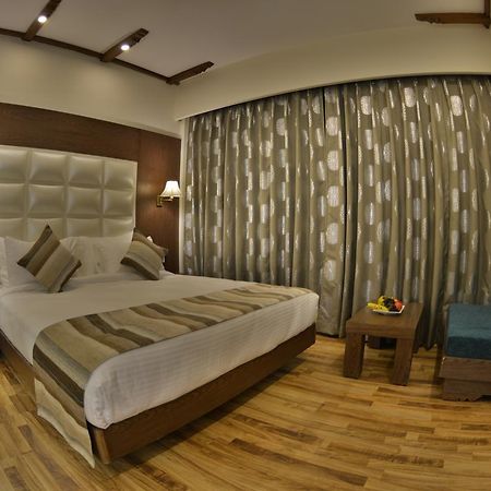 Hotel Royal Heritage Srinagar  Luaran gambar