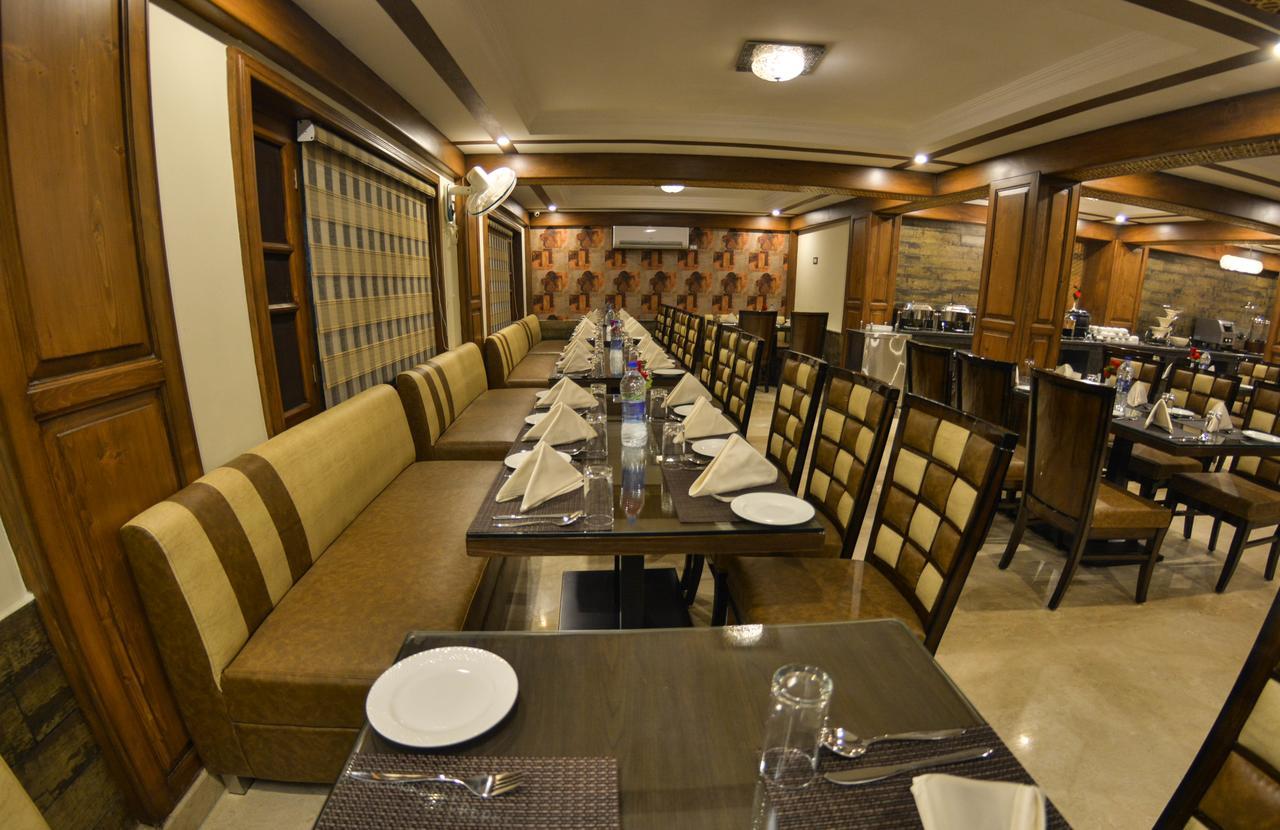 Hotel Royal Heritage Srinagar  Luaran gambar